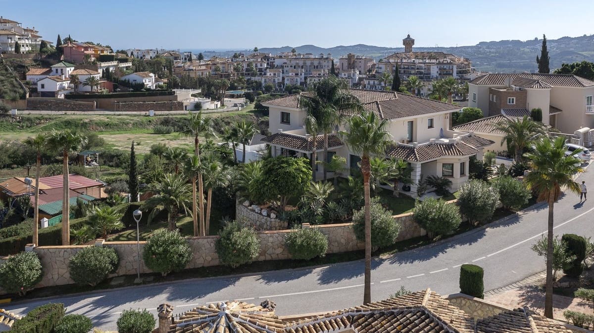 Chalet de 6 habitaciones en Mijas Golf en venta con garaje - 2.300.000 € (Ref: 8644094)