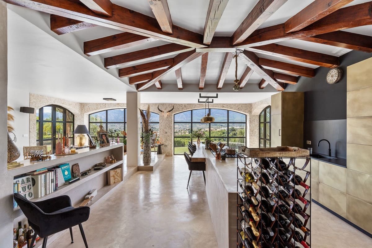 4 soveværelse Villa til salg i Alhaurin de la Torre med swimmingpool garage - € 2.000.000 (Ref: 8713833)