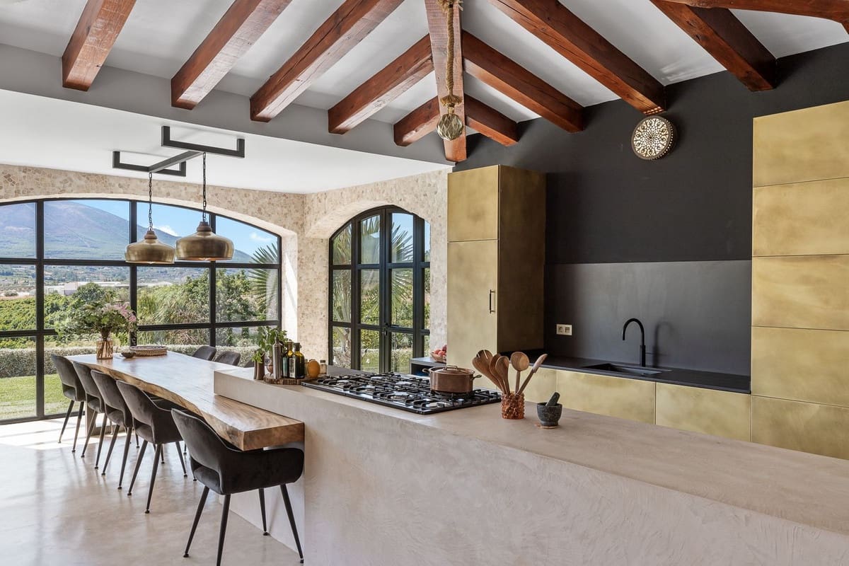 4 soverom Villa til salgs i Alhaurin el Grande med svømmebasseng garasje - € 2 000 000 (Ref: 8713834)