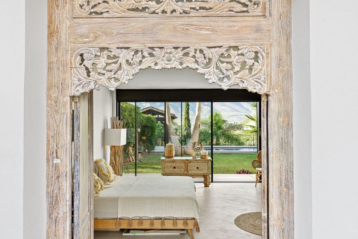 4 soverom Villa til salgs i Alhaurin el Grande med svømmebasseng garasje - € 2 000 000 (Ref: 8713834)