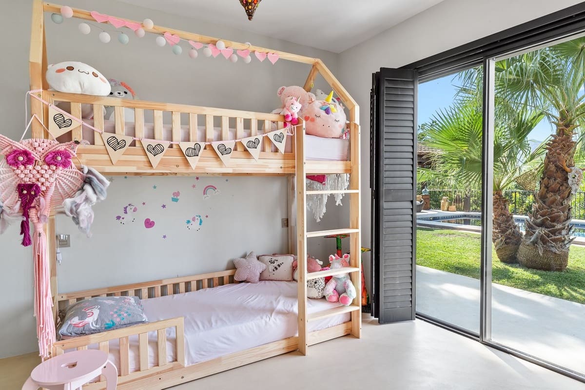 4 soverom Villa til salgs i Alhaurin el Grande med svømmebasseng garasje - € 2 000 000 (Ref: 8713834)