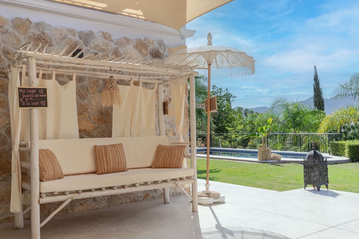 4 soverom Villa til salgs i Alhaurin el Grande med svømmebasseng garasje - € 2 000 000 (Ref: 8713834)