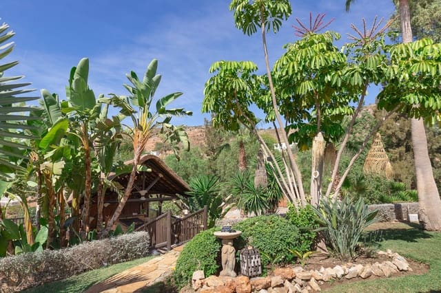 4 sypialnia Willa na sprzedaż w Alhaurín el Grande z basenem garażem - 2 000 000 € (Ref: 8713834)