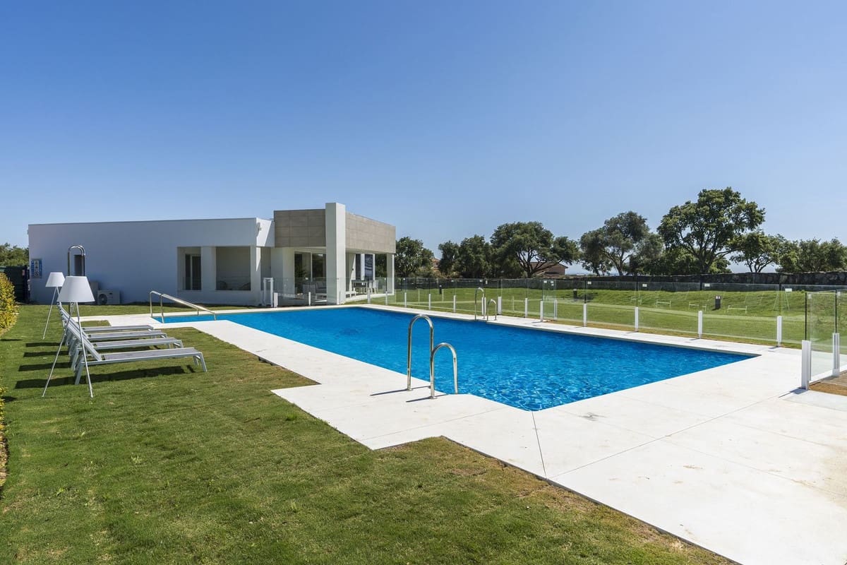 2 quarto Apartamento para venda em Sotogrande com piscina garagem - 405 000 € (Ref: 8738545)