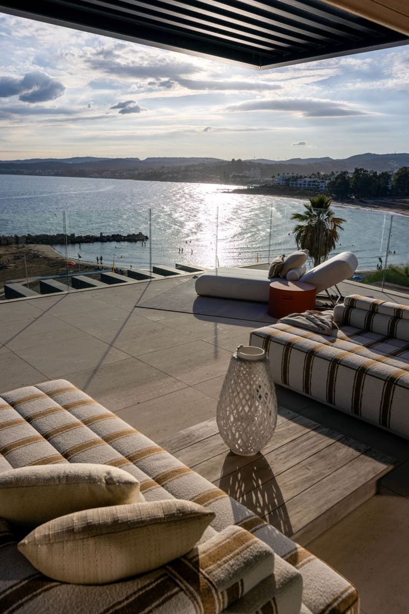 Chalet de 3 habitaciones en Estepona en venta con piscina garaje - 2.310.000 € (Ref: 8806728)