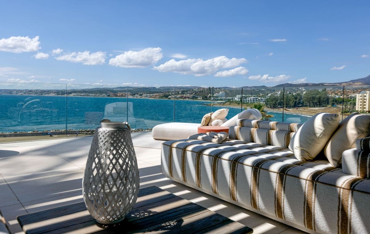 3 slaapkamer Villa te koop in Estepona met zwembad garage - € 2.310.000 (Ref: 8806728)