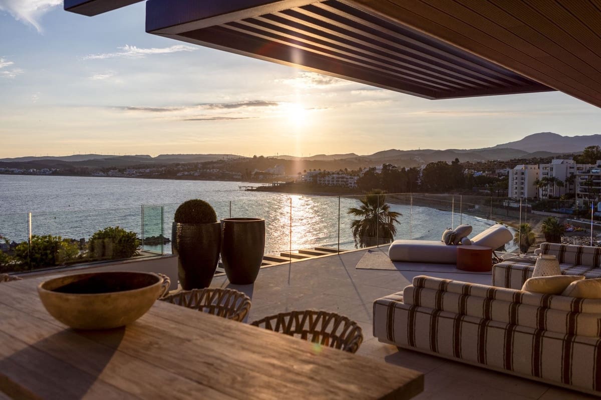 3 slaapkamer Villa te koop in Estepona met zwembad garage - € 2.310.000 (Ref: 8806728)