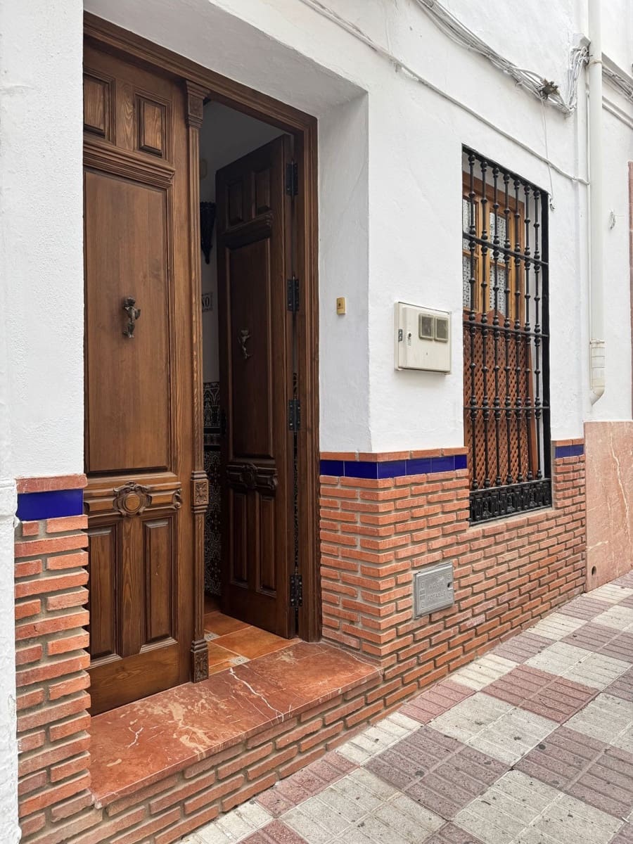 4 bedroom Townhouse for sale in Alora - € 399,000 (Ref: 9064576)