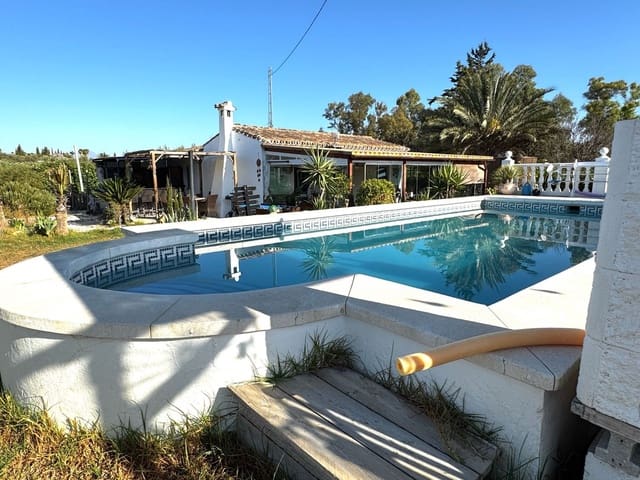 2 soveværelse Finca/Landehus til salg i Alhaurín el Grande med swimmingpool garage - € 349.000 (Ref: 9227329)