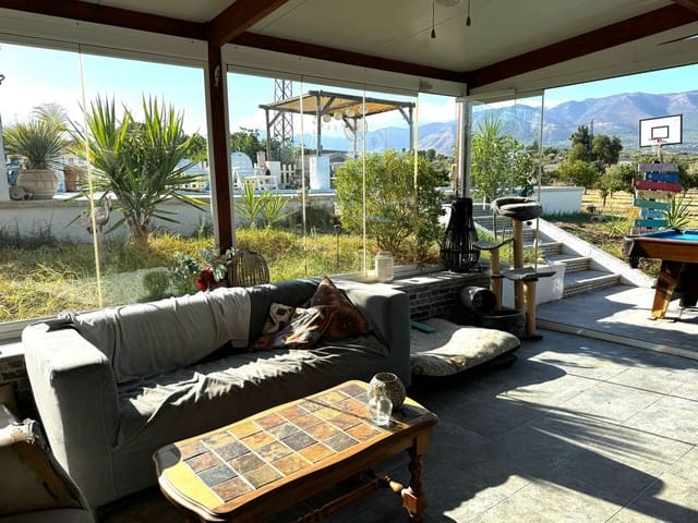 2 soveværelse Finca/Landehus til salg i Alhaurín el Grande med swimmingpool garage - € 349.000 (Ref: 9227329)