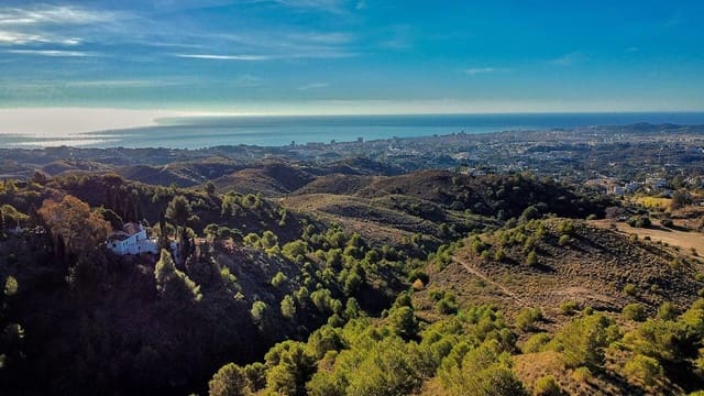 4 soverom Villa til salgs i Mijas med svømmebasseng garasje - € 1 499 000 (Ref: 9255898)