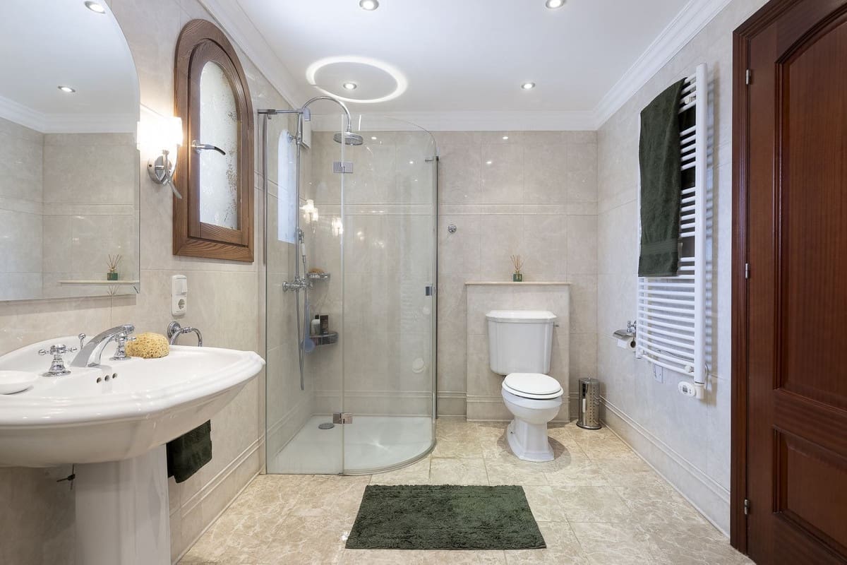 4 camera da letto Finca/Casa di Campagna in vendita in Coin con piscina garage - 950.000 € (Rif: 9348039)