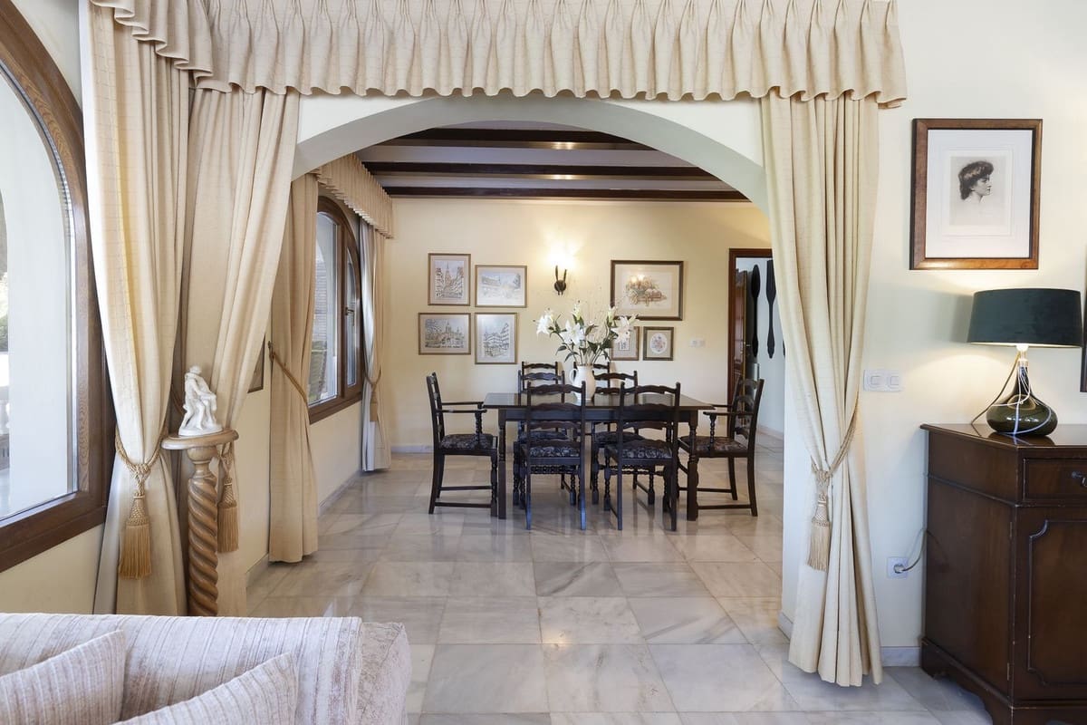 4 camera da letto Finca/Casa di Campagna in vendita in Coin con piscina garage - 950.000 € (Rif: 9348039)