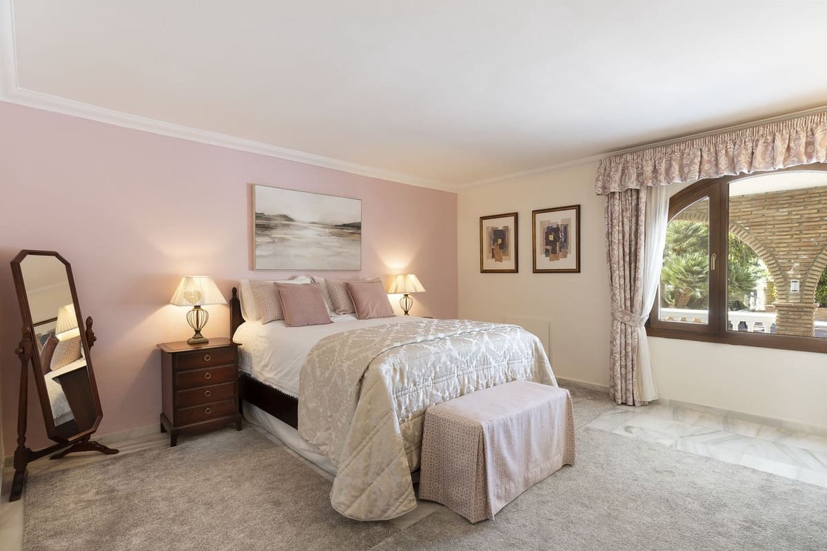 4 camera da letto Finca/Casa di Campagna in vendita in Coin con piscina garage - 950.000 € (Rif: 9348039)