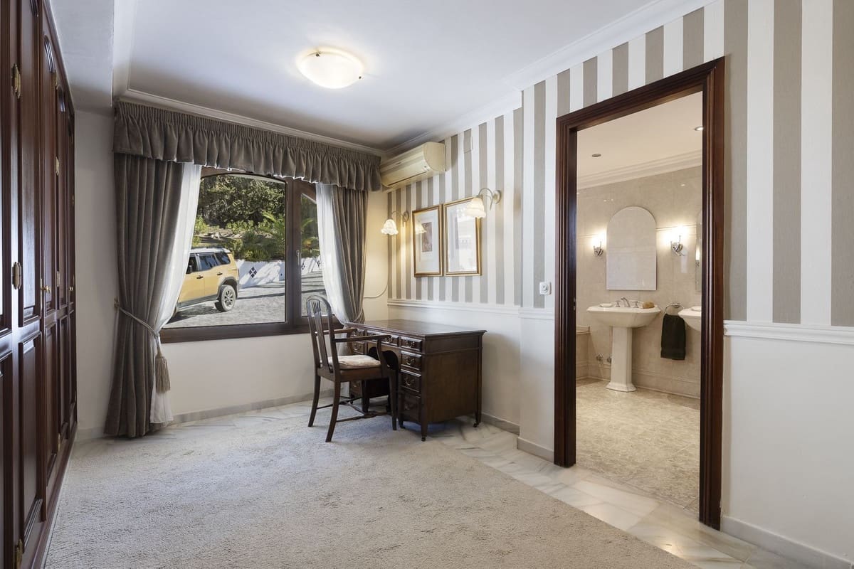 4 camera da letto Finca/Casa di Campagna in vendita in Coin con piscina garage - 950.000 € (Rif: 9348039)