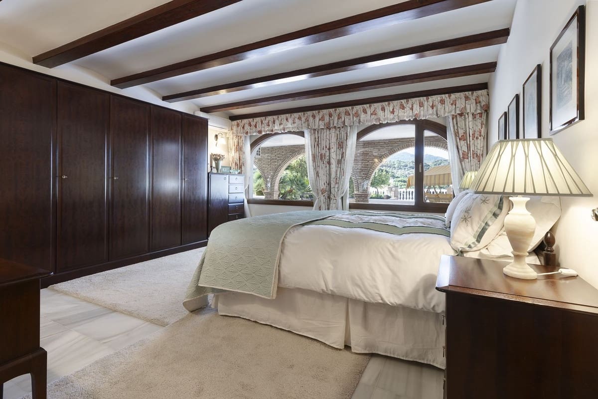 4 camera da letto Finca/Casa di Campagna in vendita in Coin con piscina garage - 950.000 € (Rif: 9348039)