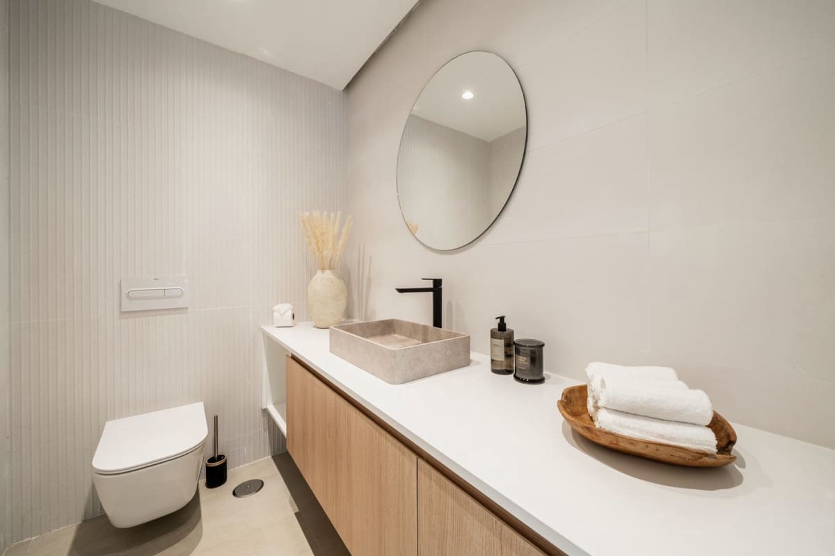 5 bedroom Villa for sale in San Pedro de Alcantara with pool garage - € 2,500,000 (Ref: 9443065)