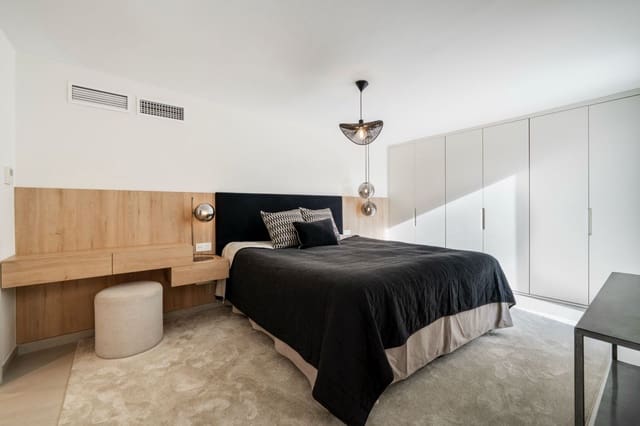 5 makuuhuone Huvila myytävänä paikassa San Pedro de Alcantara, Marbella mukana uima-altaan 
autotalli - 2 500 000 € (Ref: 9443065)