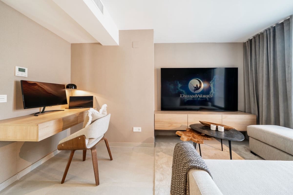 5 makuuhuone Huvila myytävänä paikassa San Pedro de Alcantara mukana uima-altaan 
autotalli - 2 500 000 € (Ref: 9443065)