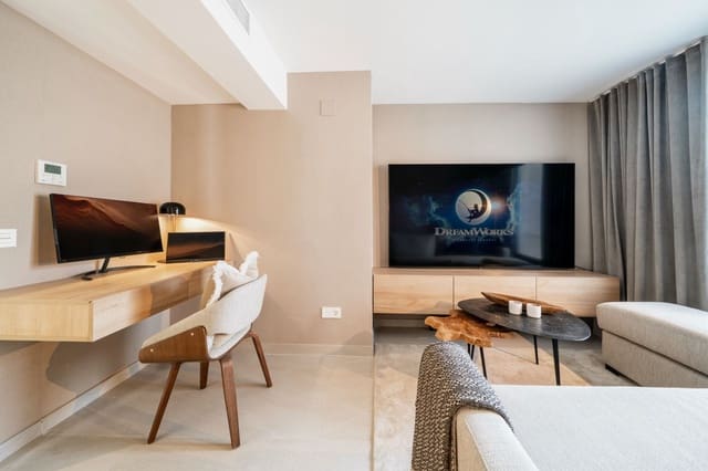 5 makuuhuone Huvila myytävänä paikassa San Pedro de Alcantara, Marbella mukana uima-altaan 
autotalli - 2 500 000 € (Ref: 9443065)