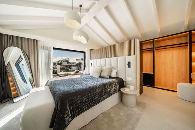 5 makuuhuone Huvila myytävänä paikassa San Pedro de Alcantara, Marbella mukana uima-altaan 
autotalli - 2 500 000 € (Ref: 9443065)