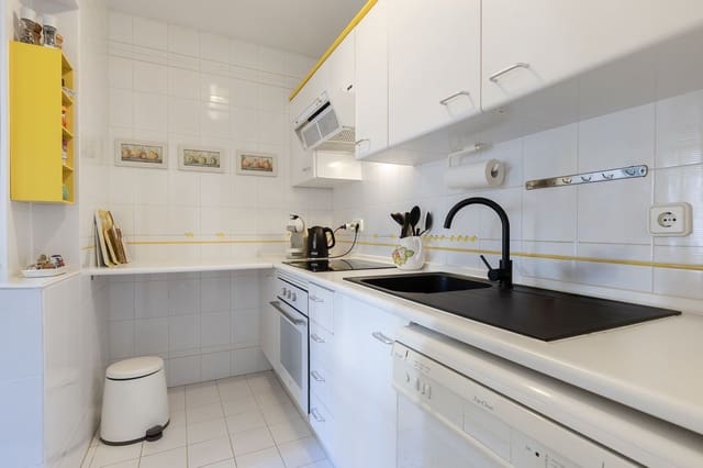 2 makuuhuone Huoneisto myytävänä paikassa Calahonda, Mijas mukana uima-altaan 
autotalli - 349 000 € (Ref: 9496637)