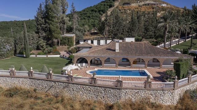 4 soveværelse Finca/Landehus til salg i Coín med swimmingpool garage - € 950.000 (Ref: 9500796)