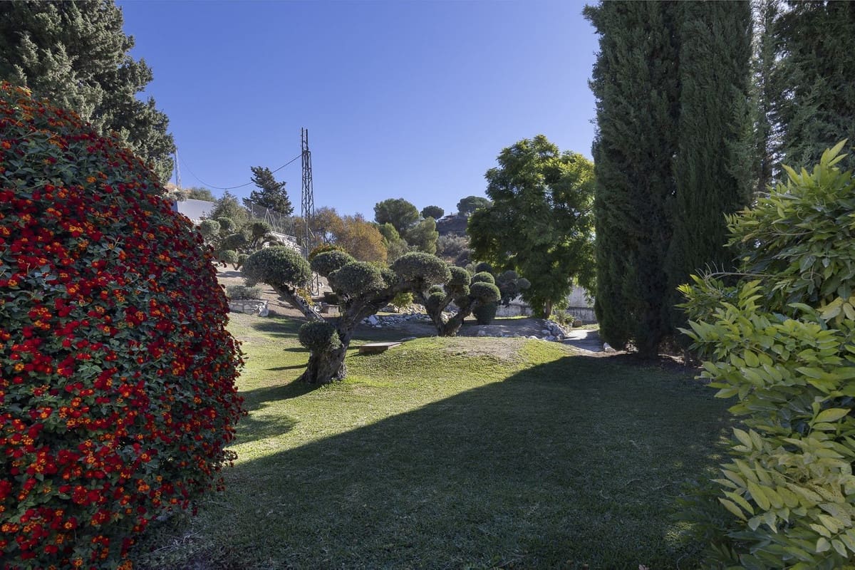 4 bedroom Finca/Country House for sale in Coin with pool garage - € 950,000 (Ref: 9500796)