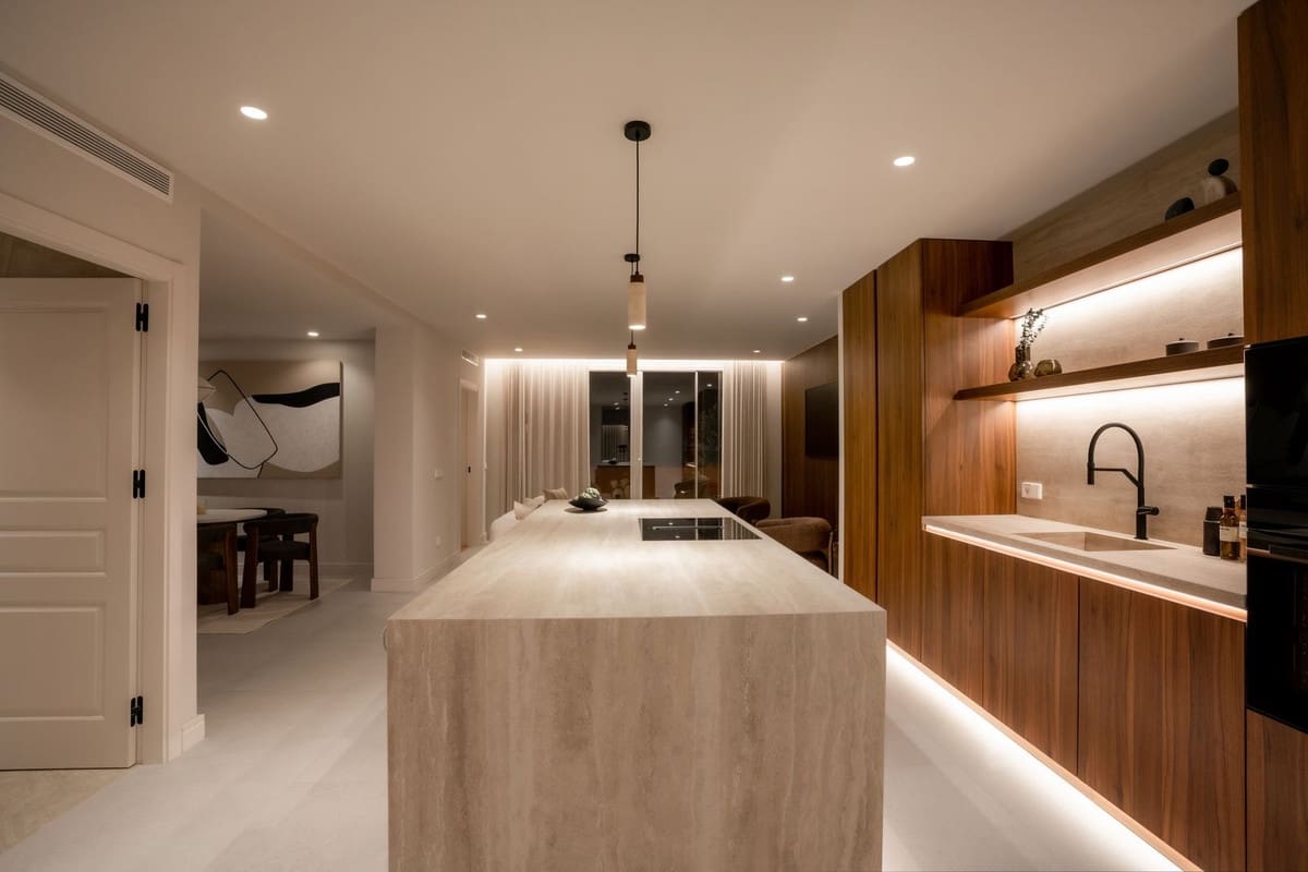 4 Zimmer Penthouse zu verkaufen in Nueva Andalucia mit Pool Garage - 1.749.000 € (Ref: 9539672)