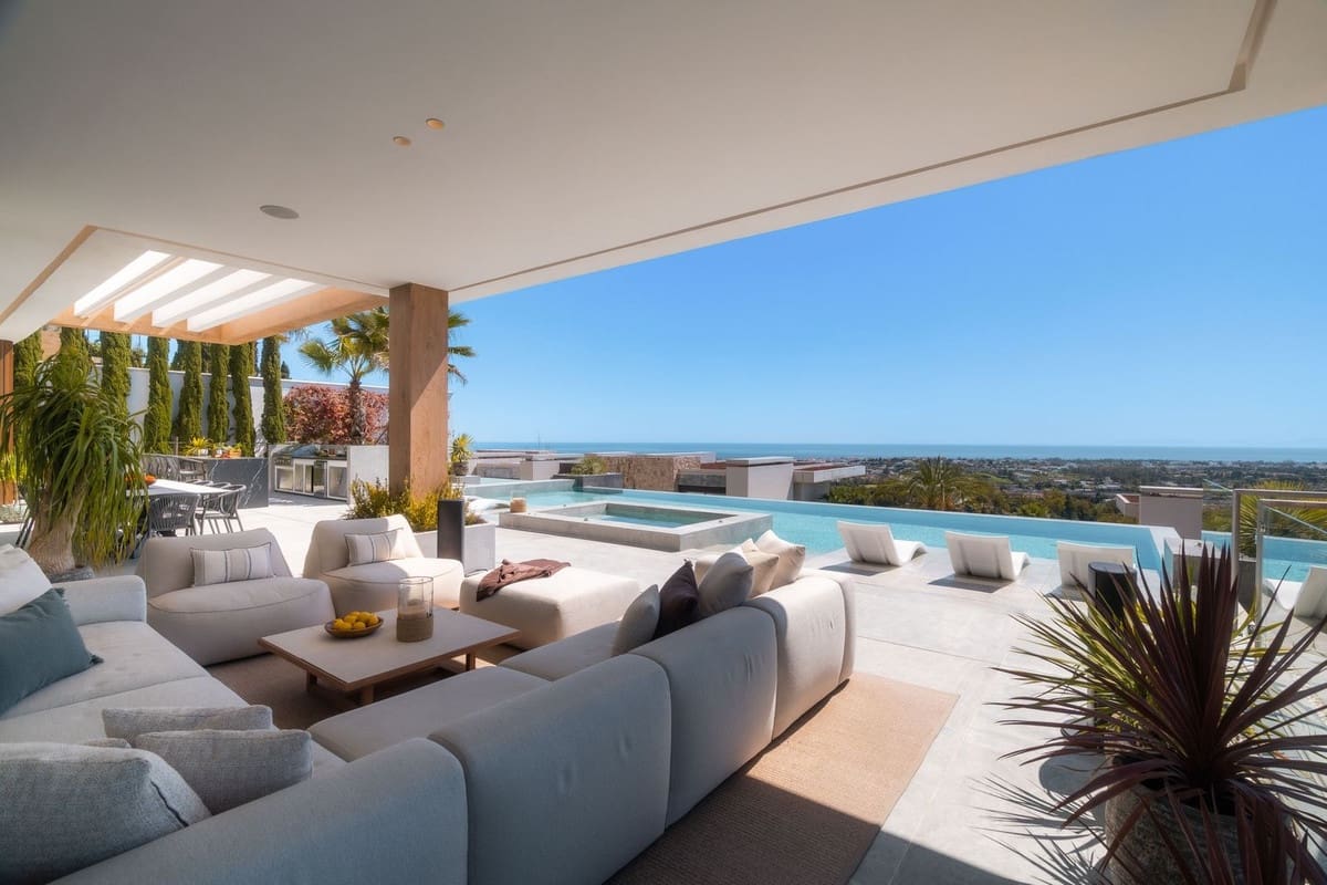 Chalet de 6 habitaciones en La Quinta en venta con piscina garaje - 10.995.000 € (Ref: 9542083)