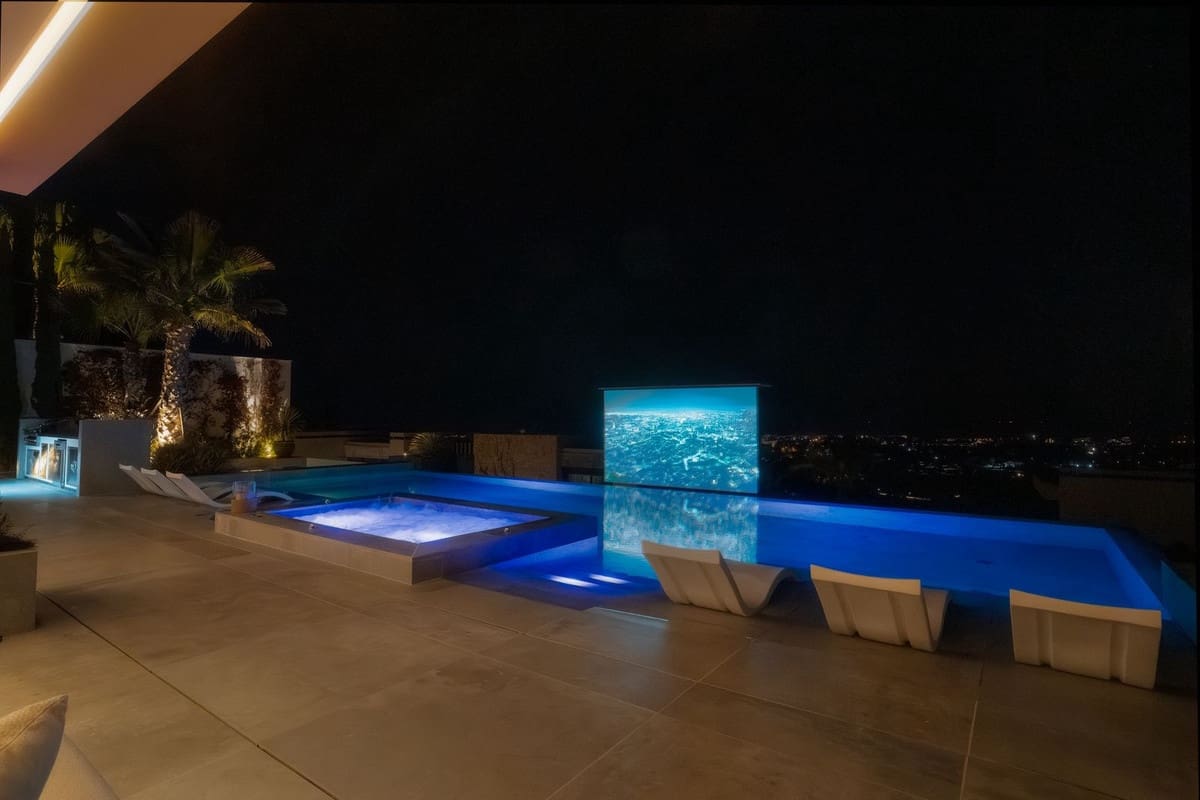 Chalet de 6 habitaciones en La Quinta en venta con piscina garaje - 10.995.000 € (Ref: 9542083)