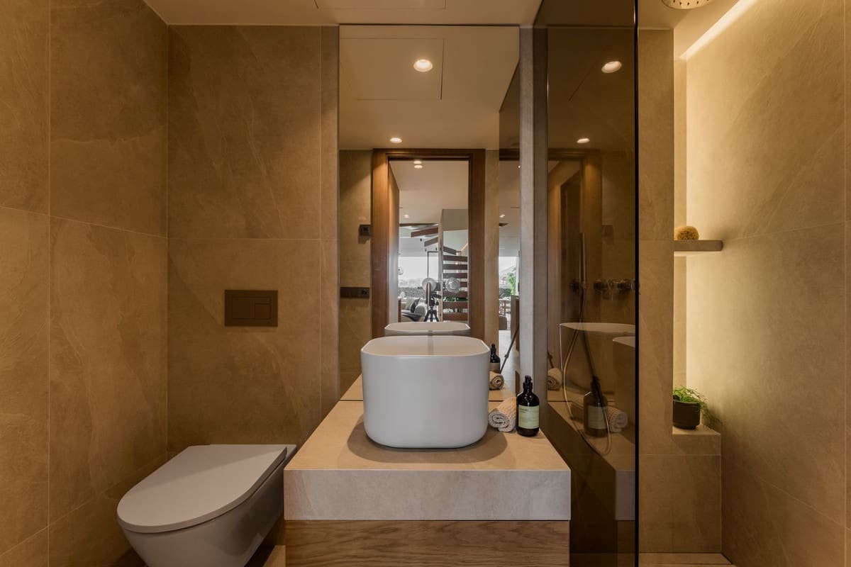 4 bedroom Townhouse for sale in Aloha Golf with garage - € 1,595,000 (Ref: 9554271)