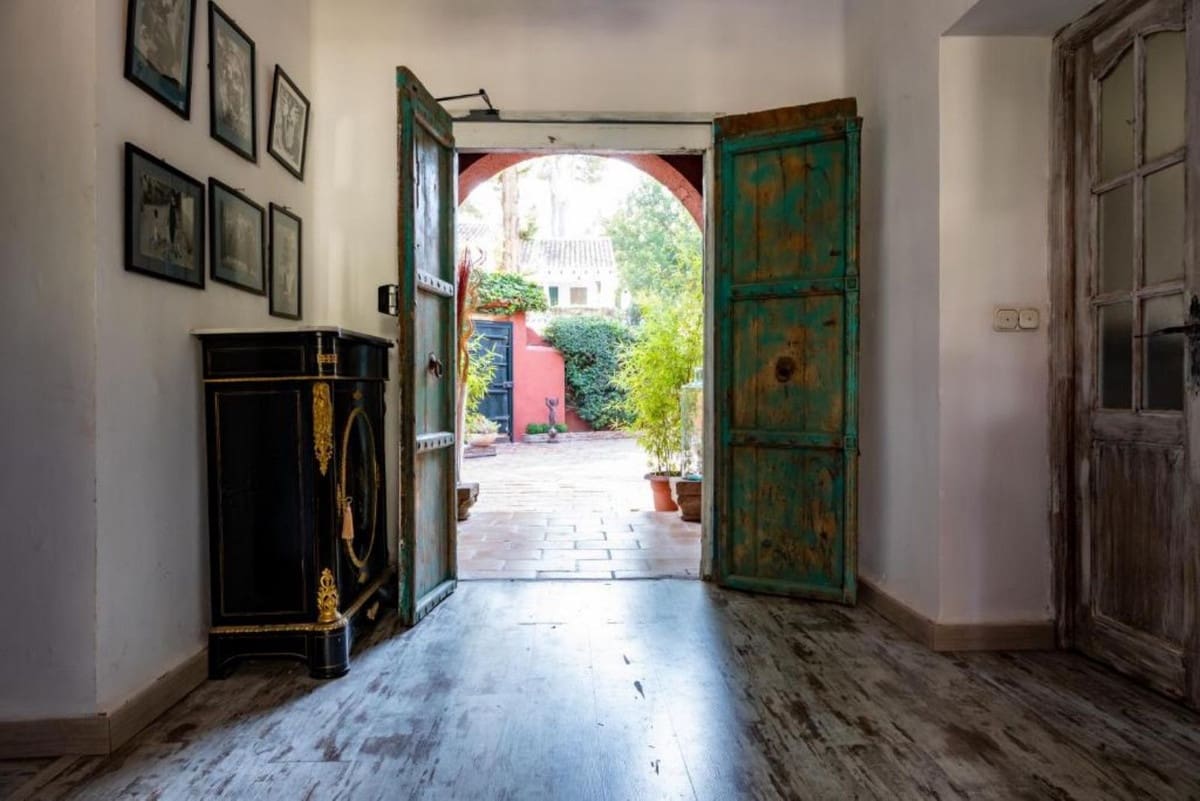 6 soverom Villa til salgs i Torremolinos med svømmebasseng garasje - € 990 000 (Ref: 9557333)