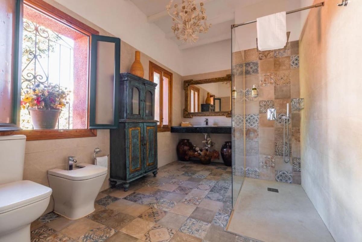 6 soverom Villa til salgs i Torremolinos med svømmebasseng garasje - € 990 000 (Ref: 9557333)