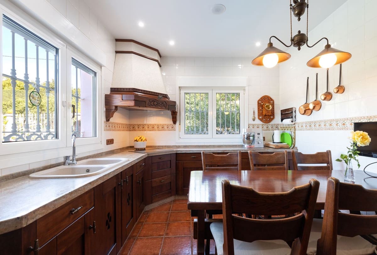 4 bedroom Finca/Country House for sale in Coin with pool garage - € 694,000 (Ref: 9584440)