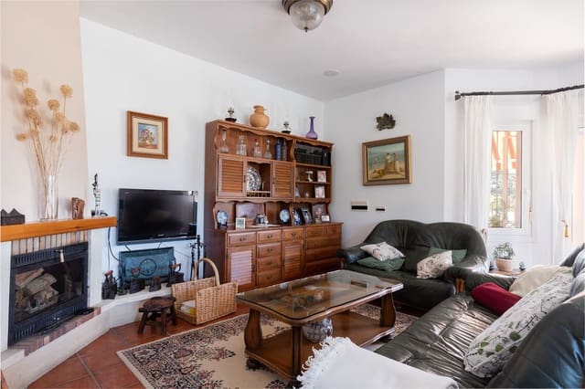 4 sypialnia Finka/Dom wiejski na sprzedaż w Coín z basenem garażem - 689 000 € (Ref: 9584440)