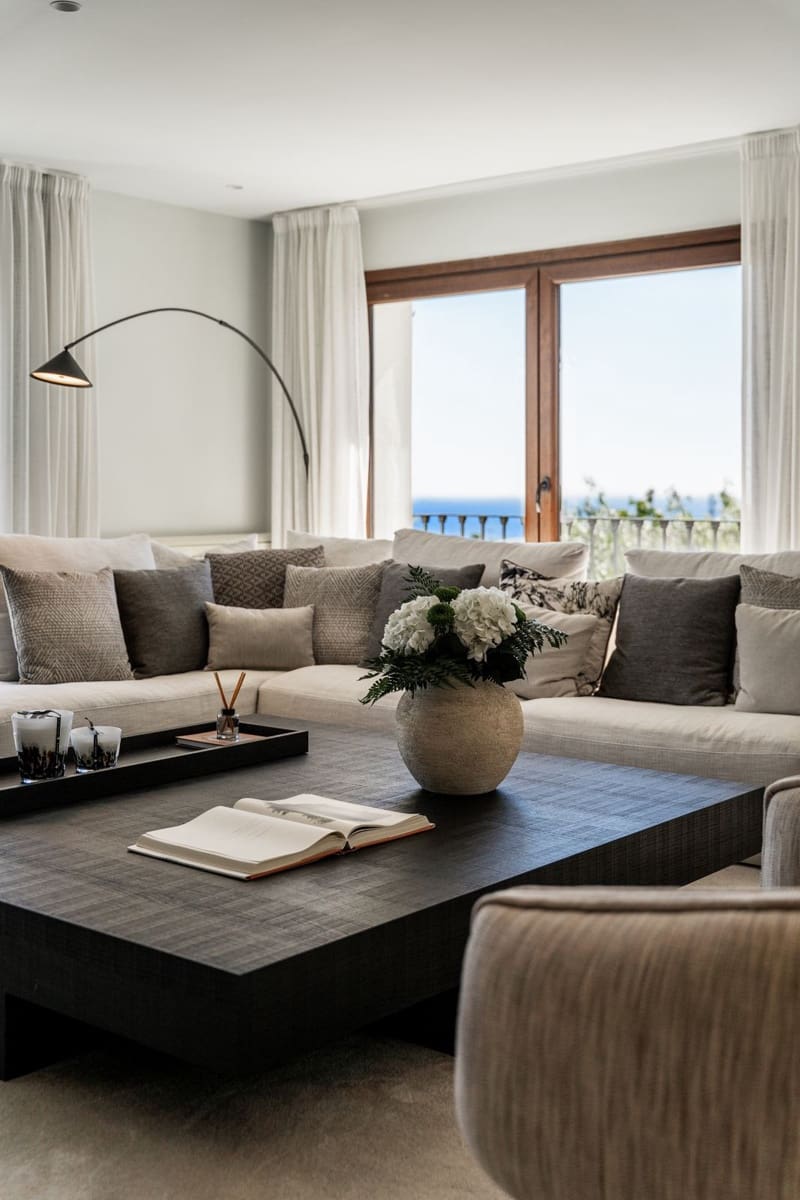5 soveværelse Villa til salg i Estepona med swimmingpool garage - € 2.195.000 (Ref: 9645631)