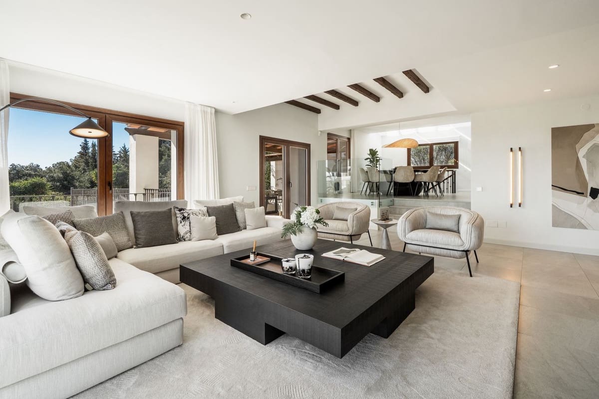 5 soveværelse Villa til salg i Estepona med swimmingpool garage - € 2.195.000 (Ref: 9645631)