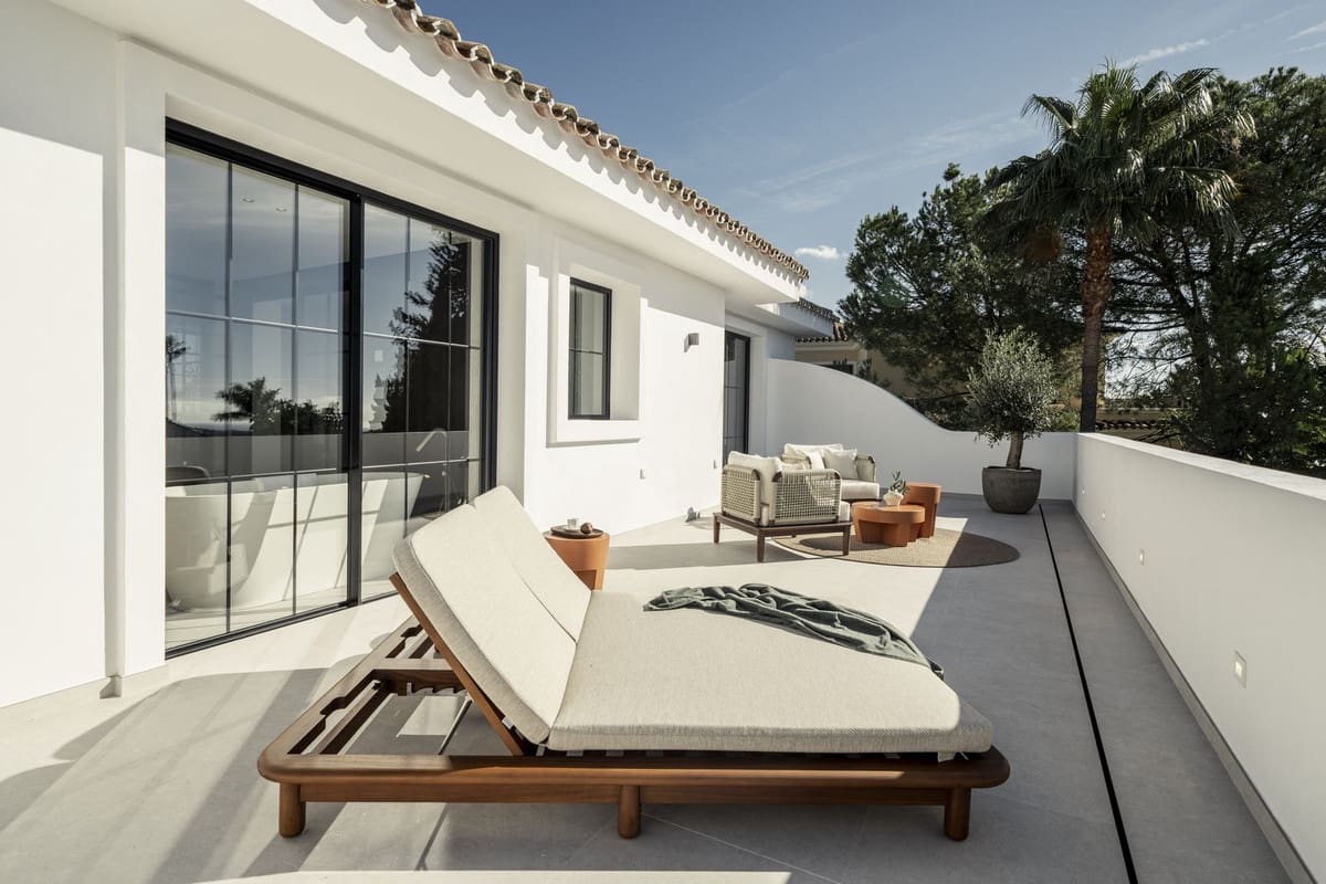 5 sovrum Villa till salu i Nueva Andalucia med pool garage - 5 950 000 € (Ref: 9675132)