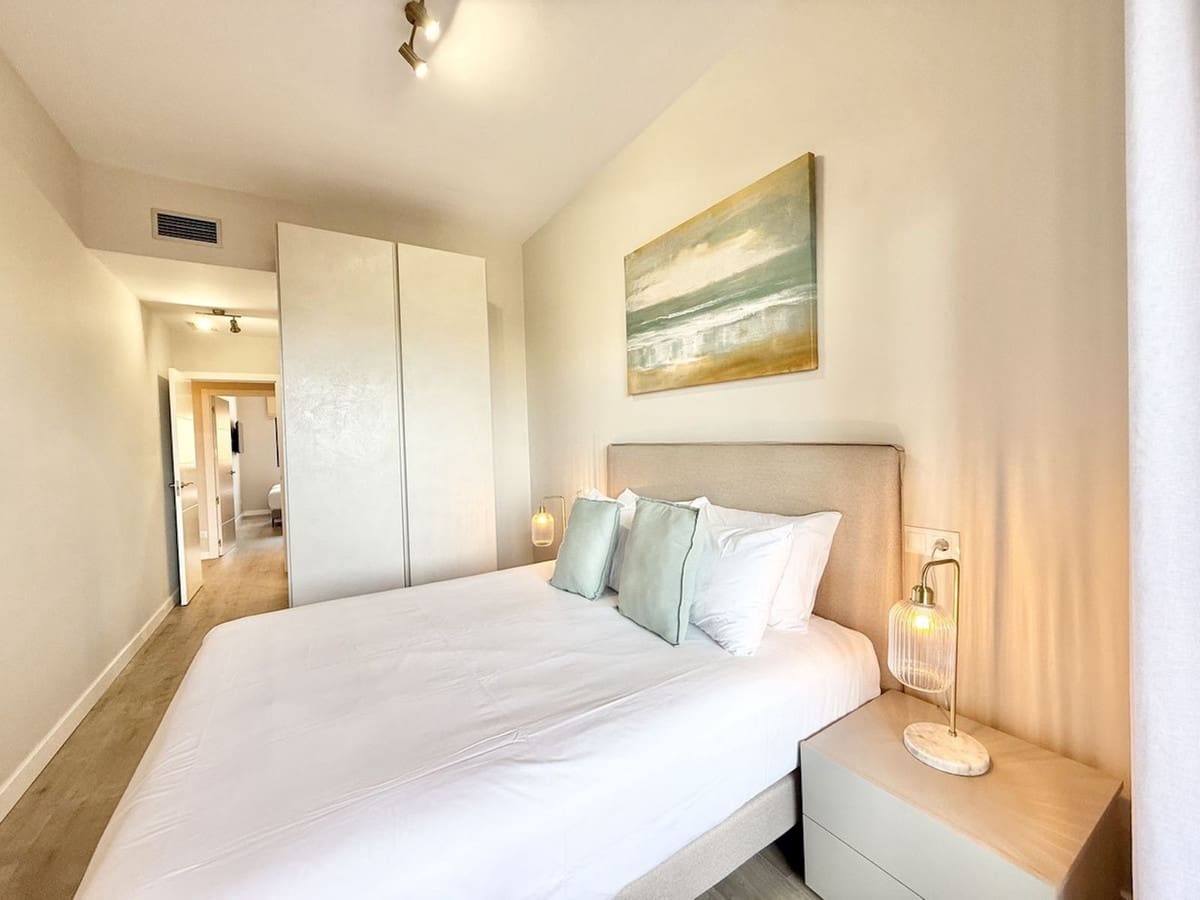 2 bedroom Apartment for sale in Benahavis with pool garage - € 259,000 (Ref: 9699860)