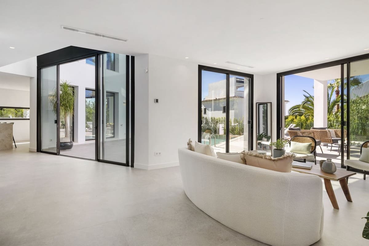 5 Zimmer Villa zu verkaufen in Marbesa mit Pool Garage - 3.345.000 € (Ref: 9720612)