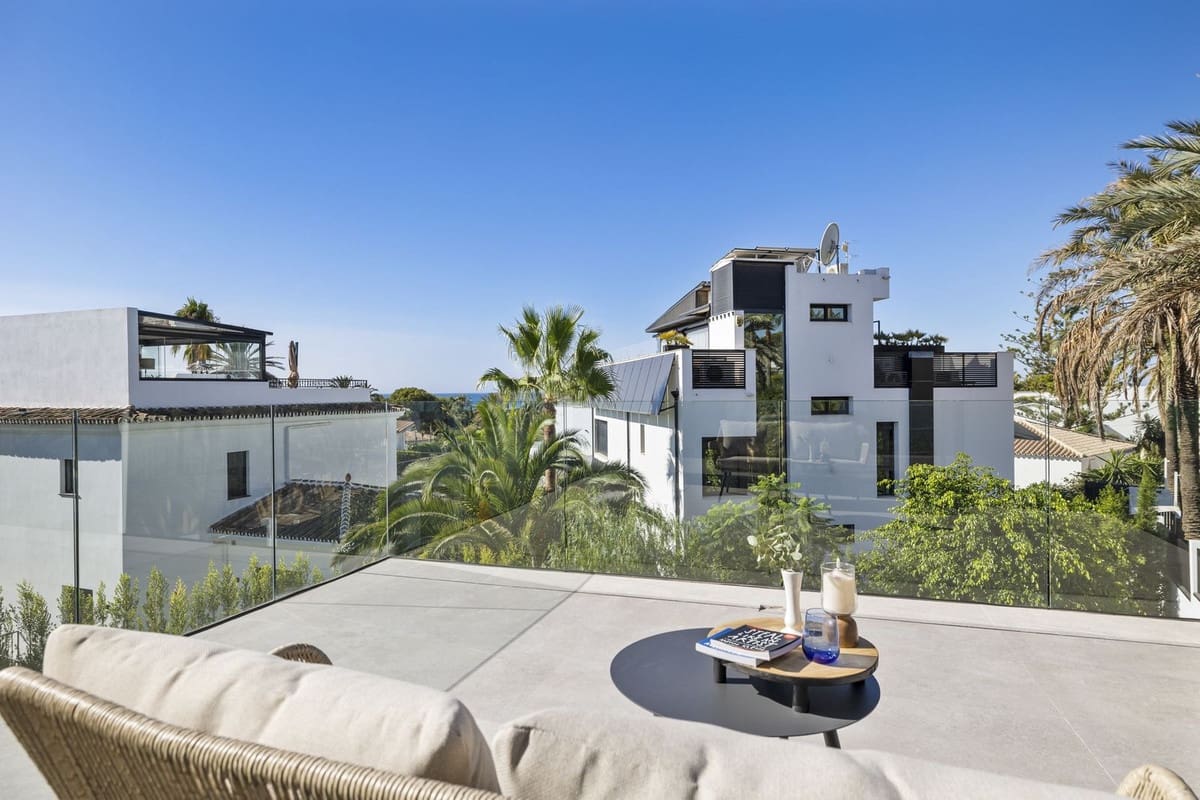 5 Zimmer Villa zu verkaufen in Marbesa mit Pool Garage - 3.345.000 € (Ref: 9720612)