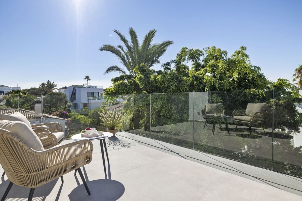 5 Zimmer Villa zu verkaufen in Marbesa mit Pool Garage - 3.345.000 € (Ref: 9720612)