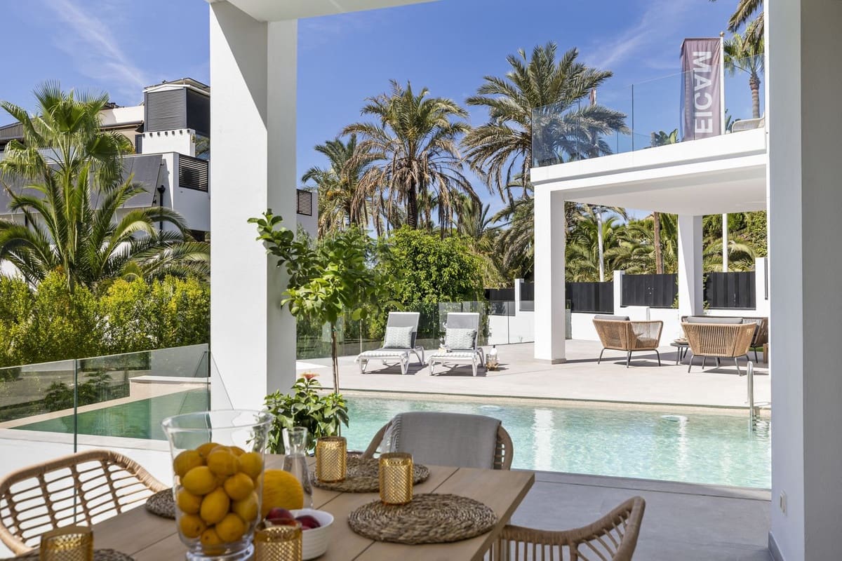 5 Zimmer Villa zu verkaufen in Marbesa mit Pool Garage - 3.345.000 € (Ref: 9720612)