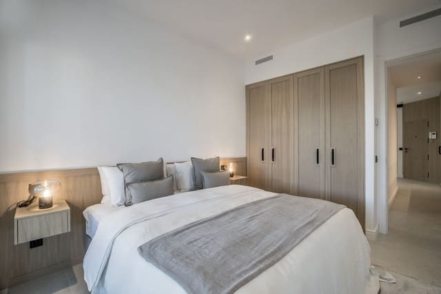 3 soveværelse Lejlighed til salg i Sierra Blanca, Marbella med swimmingpool garage - € 1.995.000 (Ref: 9736010)