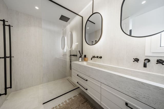 3 slaapkamer Penthouse te koop in Benahavís met garage - € 895.000 (Ref: 9747247)