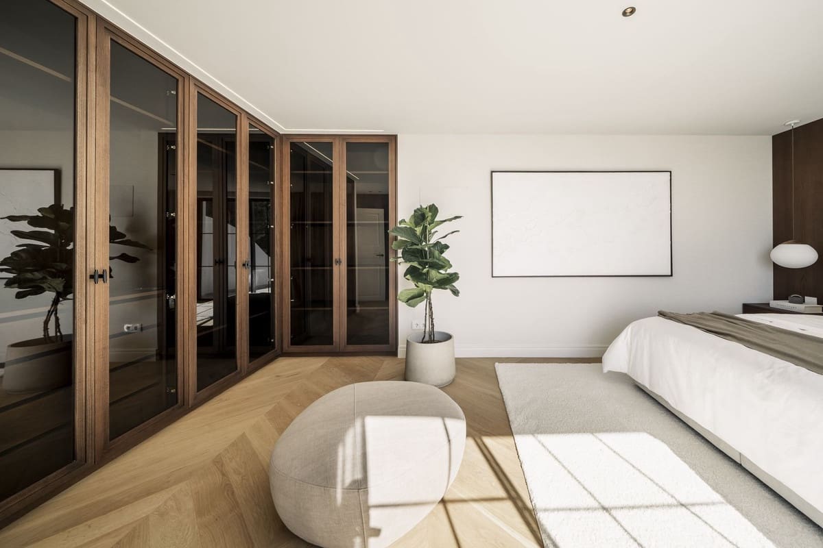 5 slaapkamer Villa te koop in Nueva Andalucia met zwembad garage - € 4.950.000 (Ref: 9798011)