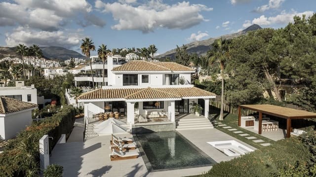 5 Zimmer Villa zu verkaufen in Nueva Andalucia, Marbella mit Pool Garage - 4.950.000 € (Ref: 9798011)