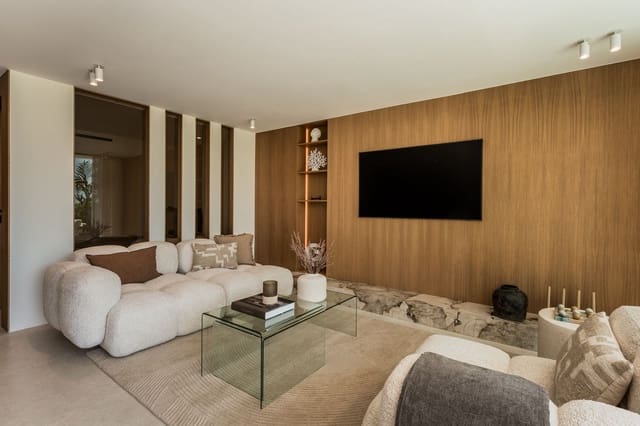 Apartamento de 3 habitaciones en Aloha Golf, Marbella en venta con garaje - 1.350.000 € (Ref: 9814763)