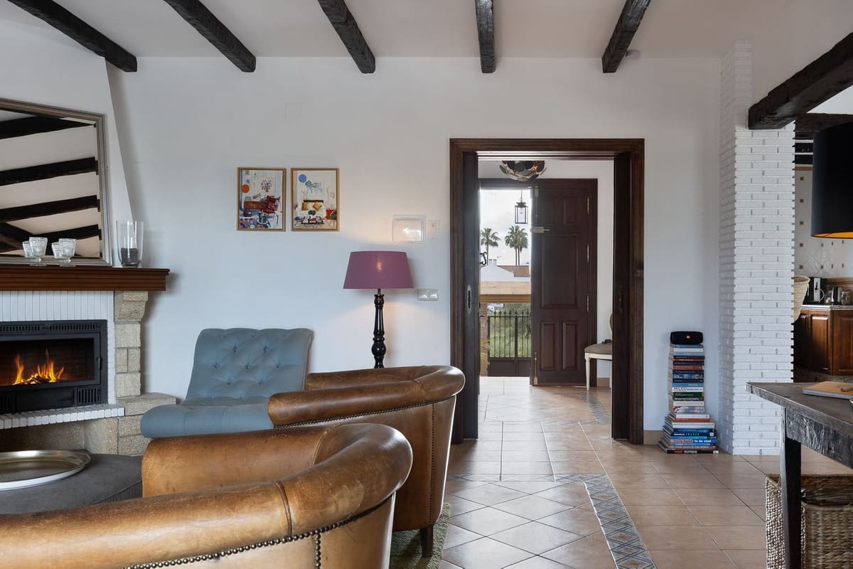 4 Zimmer Villa zu verkaufen in Alhaurin el Grande mit Pool Garage - 845.000 € (Ref: 9818852)